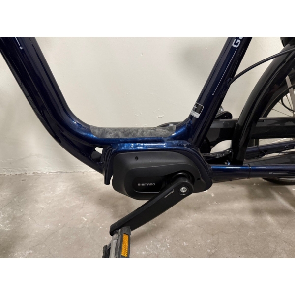 Gazelle Low Entry EBIKE + Towrby Deep Blue Metallic Lage instap 2021 - Afbeelding 7